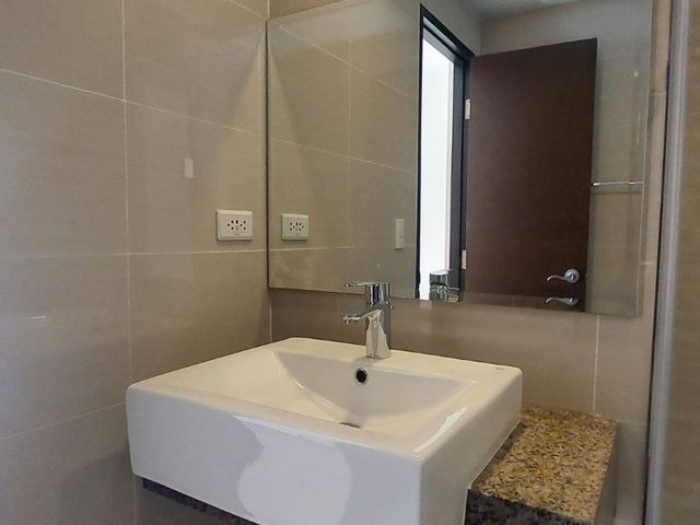 place photo 50