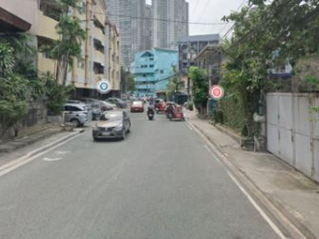 FOR SALE - Old Bungalow in Plainview, Mandaluyong City
