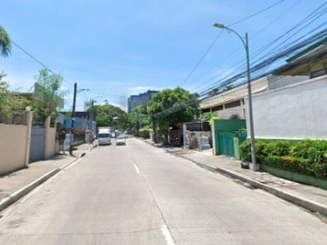 FOR SALE - With old house in Sta Mesa Heights, Quezon City