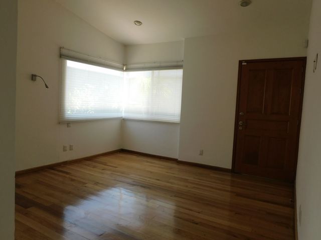 place photo 55