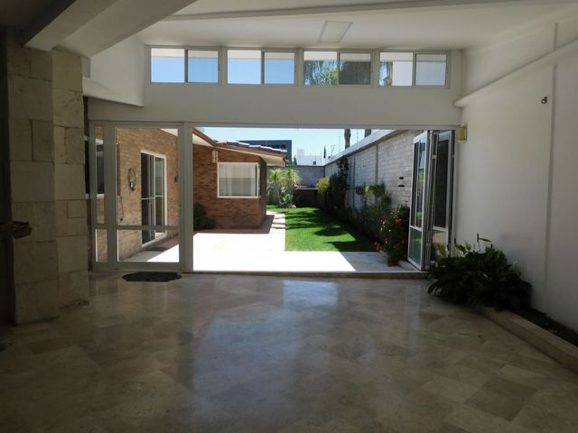 place photo 64
