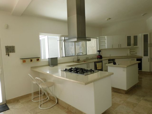 place photo 76