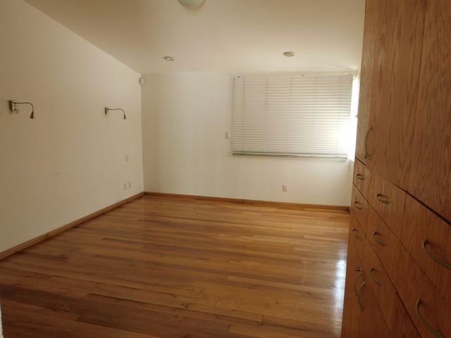 place photo 80