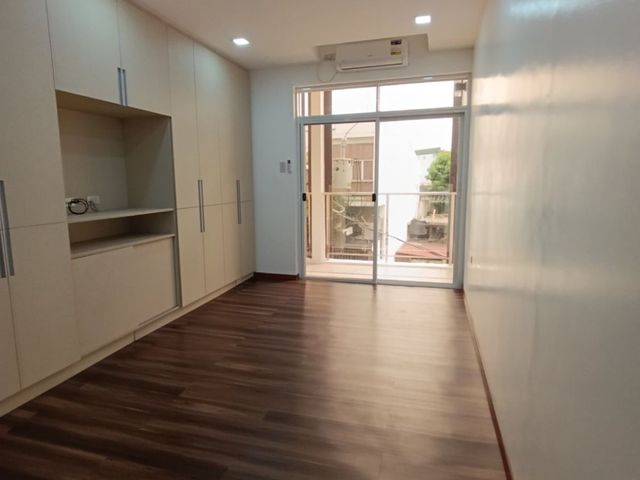 For Sale Townhouse(Residential)   Everlasting St.      Quezon City