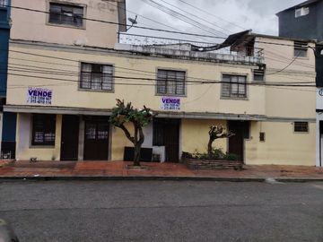 SE VENDE CASA