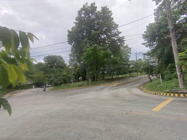 Corner Residential Lot for Sale in Rizal at Parkridge Estate Subdivision | ₱30K/SQM