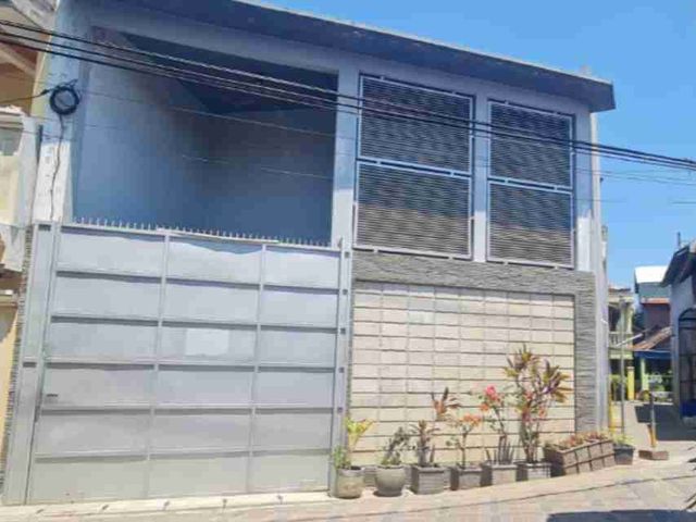 Rumah Surabaya*
📍 *Margodadi, Gundih*