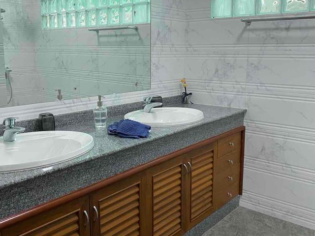 place photo 48