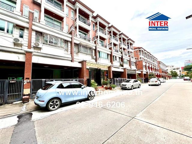 place photo 24