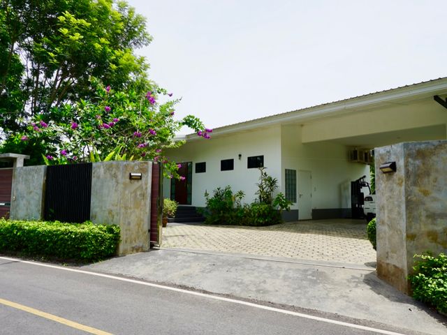 place photo 57
