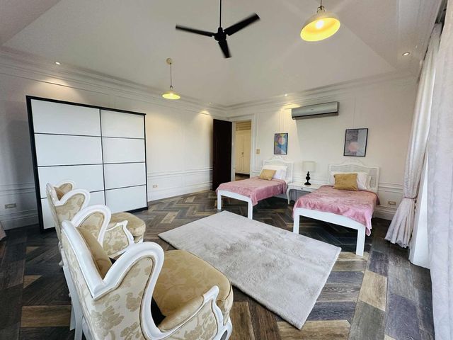 place photo 56