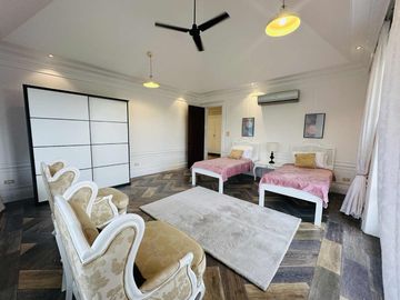 place photo 56