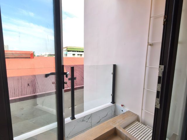 place photo 56