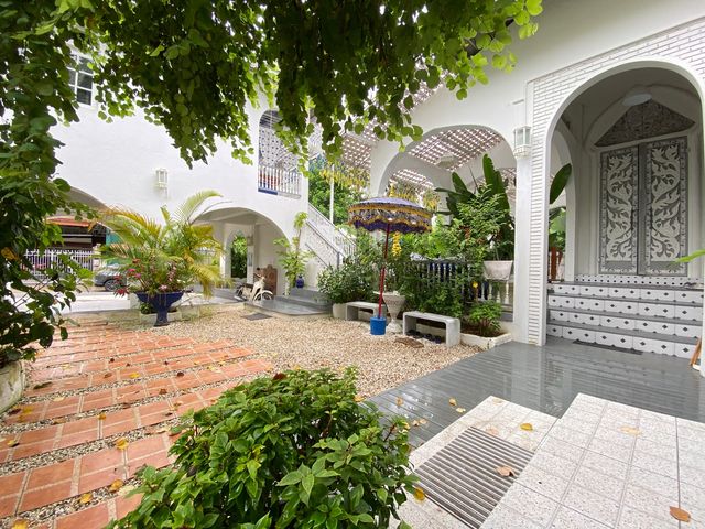 place photo 24