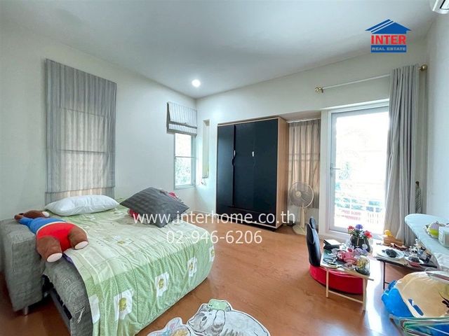 place photo 18