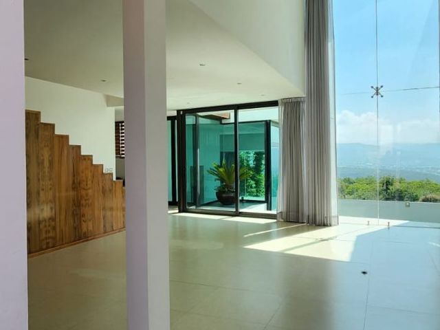 place photo 53