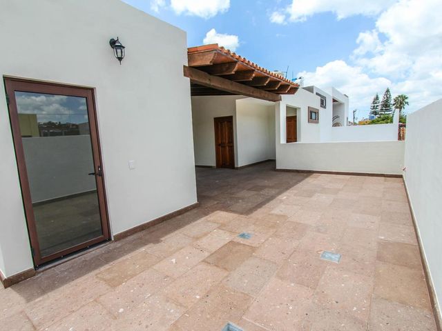 place photo 24
