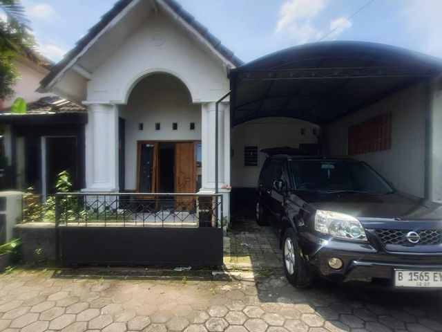 Rumah Di Jual CEPAT BU TERMURAH Jakal Km.8 Hanya 655jt SHM READY