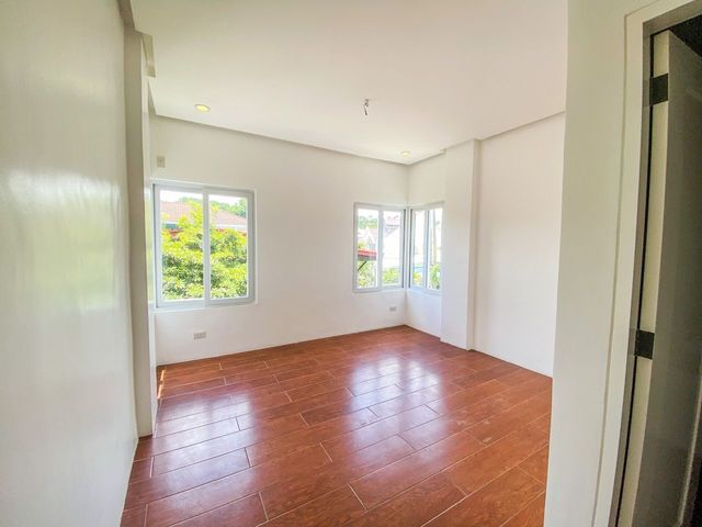 place photo 48