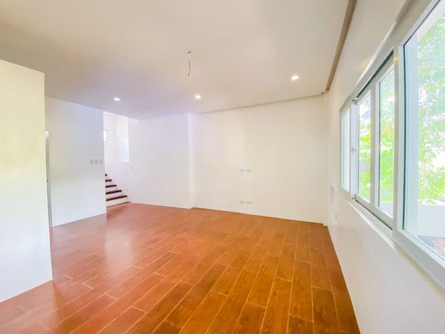 place photo 62