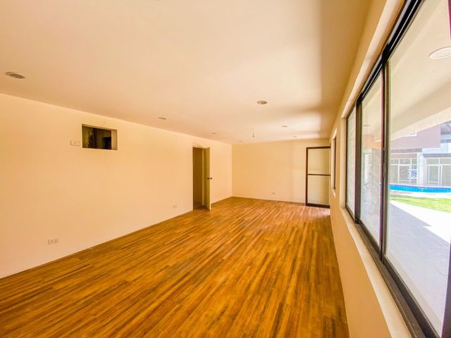 place photo 79