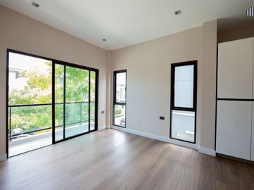 place photo 52