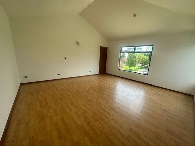 place photo 48