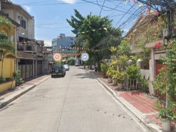 FOR SALE - House and Lot in La Loma, Quezon City