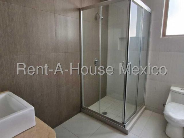 place photo 45