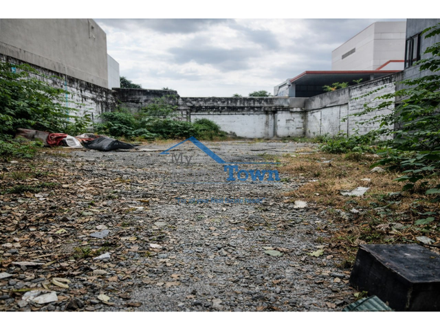 High-Potential Gated Lot in Mandaluyong, ₱100K/sqm