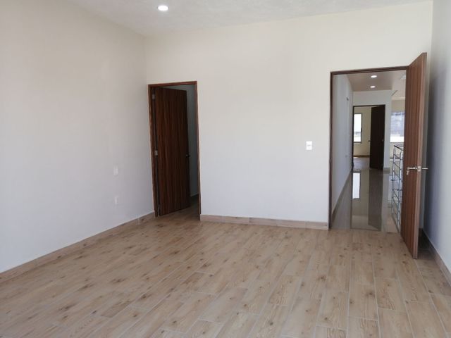 place photo 60