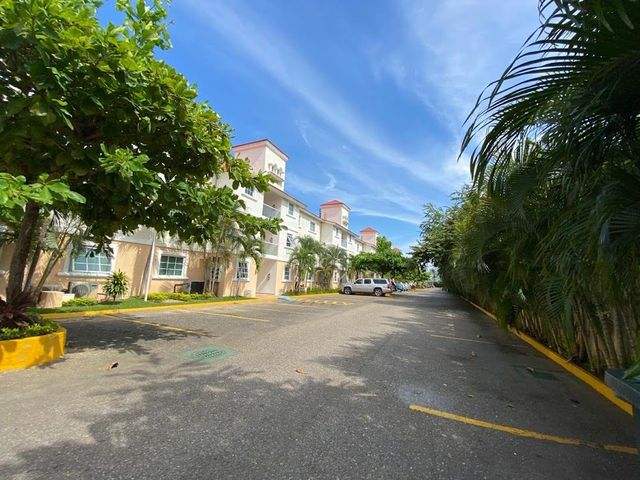 place photo 28