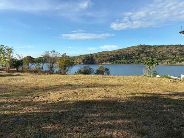 FOR SALE - Residential Vacant Lot in Peninsula De Punta Fuego, Nasugbu, Batangas