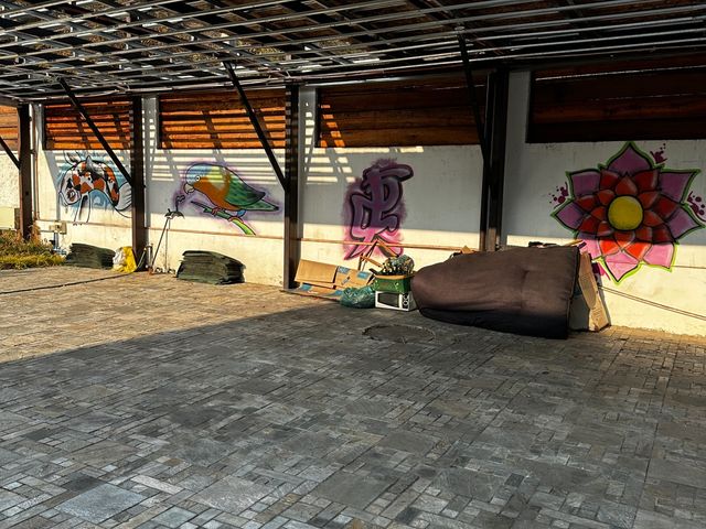 place photo 51