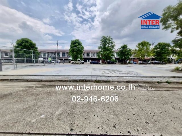 place photo 18