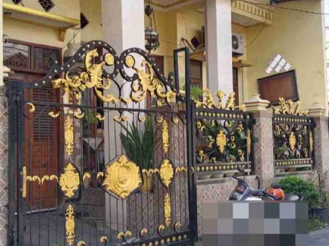 Rumah Surabaya*👑
📍 *Simorejo*