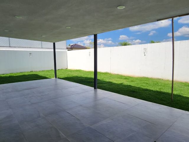 place photo 51