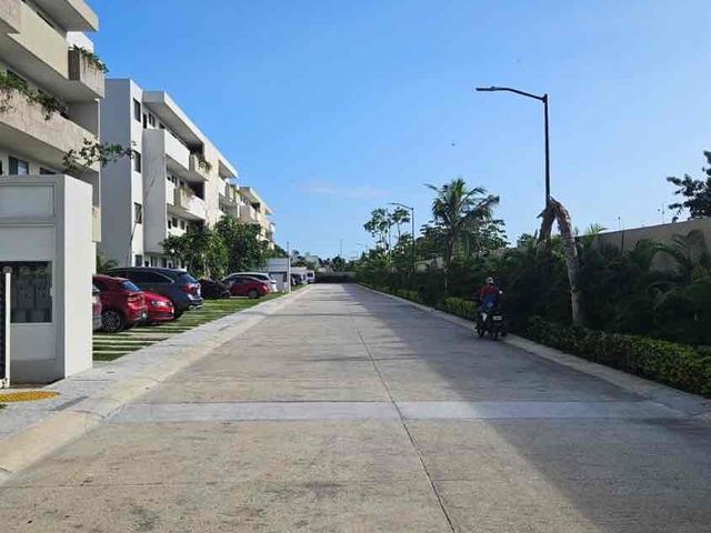 place photo 25