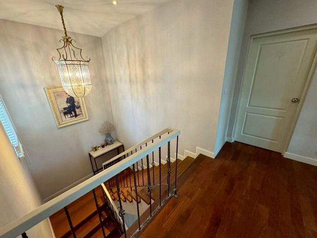 place photo 52