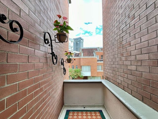 place photo 54