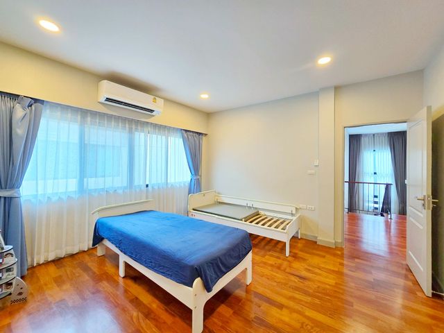 place photo 44