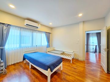 place photo 44