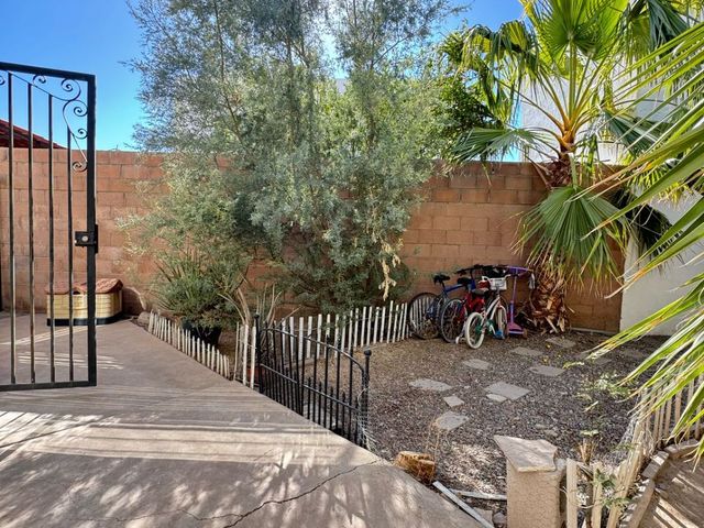 place photo 15