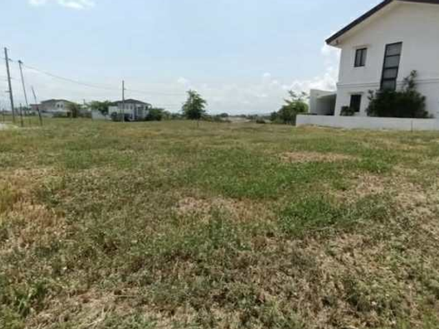 FOR SALE - Residential Corner Vacant Lot in Hillcrest Estates Nuvali, Calamba, Laguna