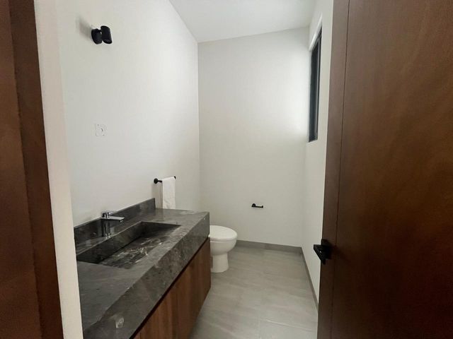 place photo 36