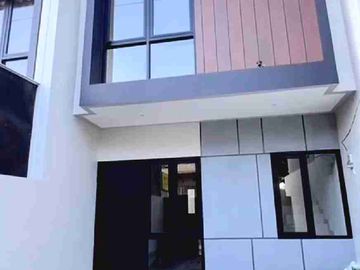Rumah dijual di Manukan Kulon