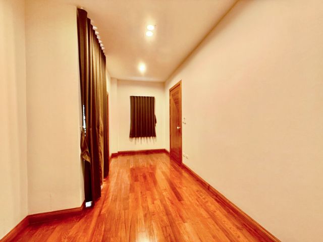 place photo 61