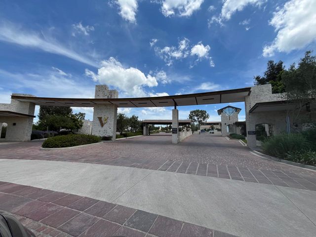 place photo 23