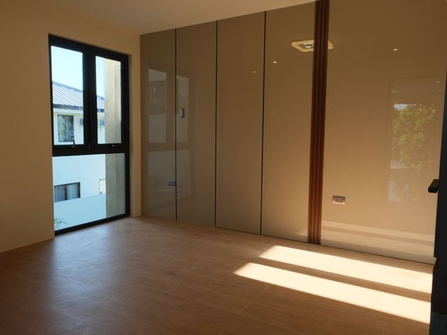 place photo 54