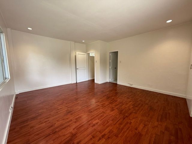 place photo 72